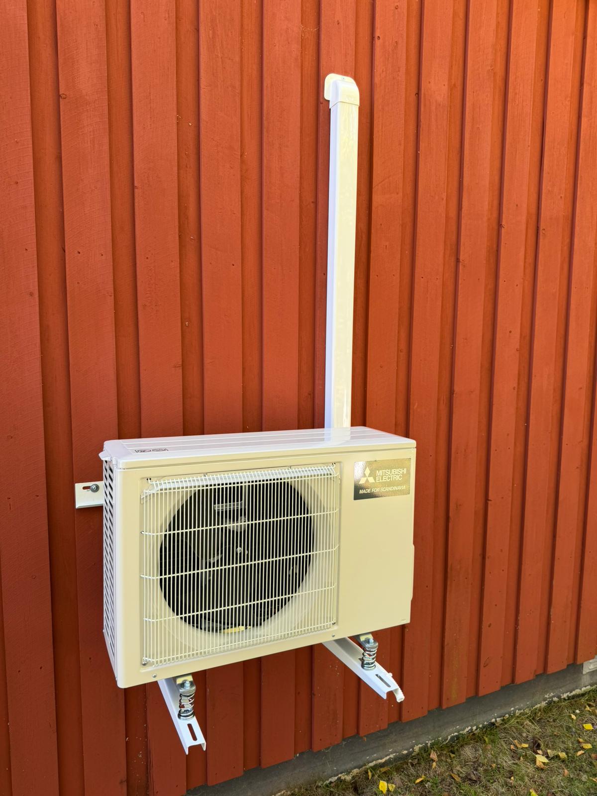 Kundinstallation - värmepump installerad av MH Värmepumpar i Luleå