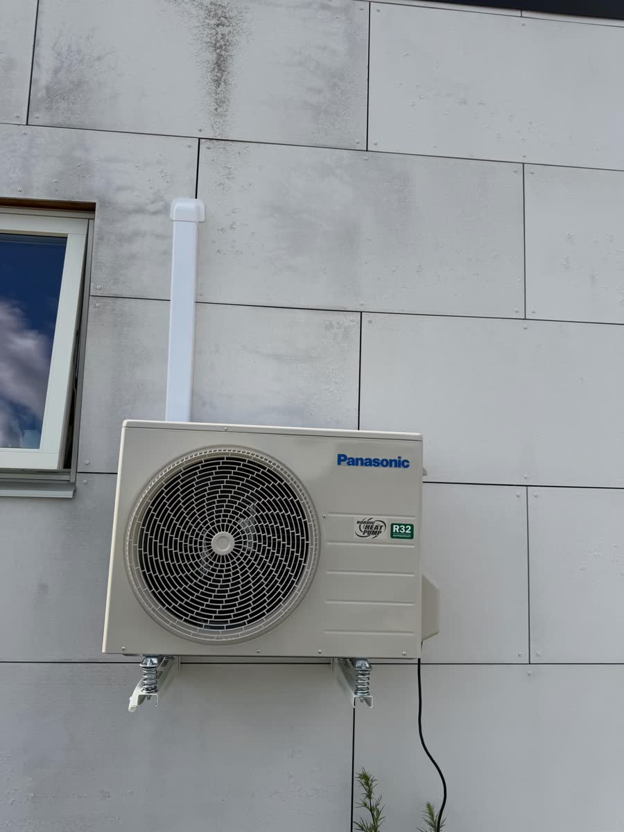 Panasonic-värmepump installerad av MH Värmepumpar i Luleå